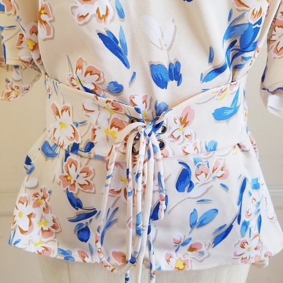 🌸‎ NEW BCBGeneration | Floral Corset Crepe - Picture 5 of 16